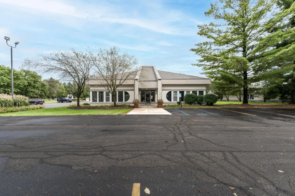 834 King Highway #104 Kalamazoo, MI 49001
