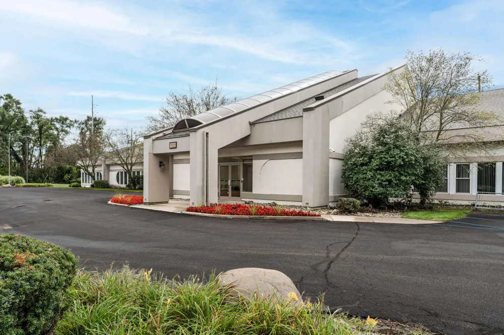 834 King Highway #104 Kalamazoo, MI 49001