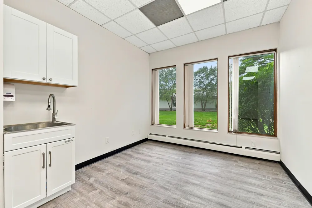834 King Highway #104 Kalamazoo, MI 49001