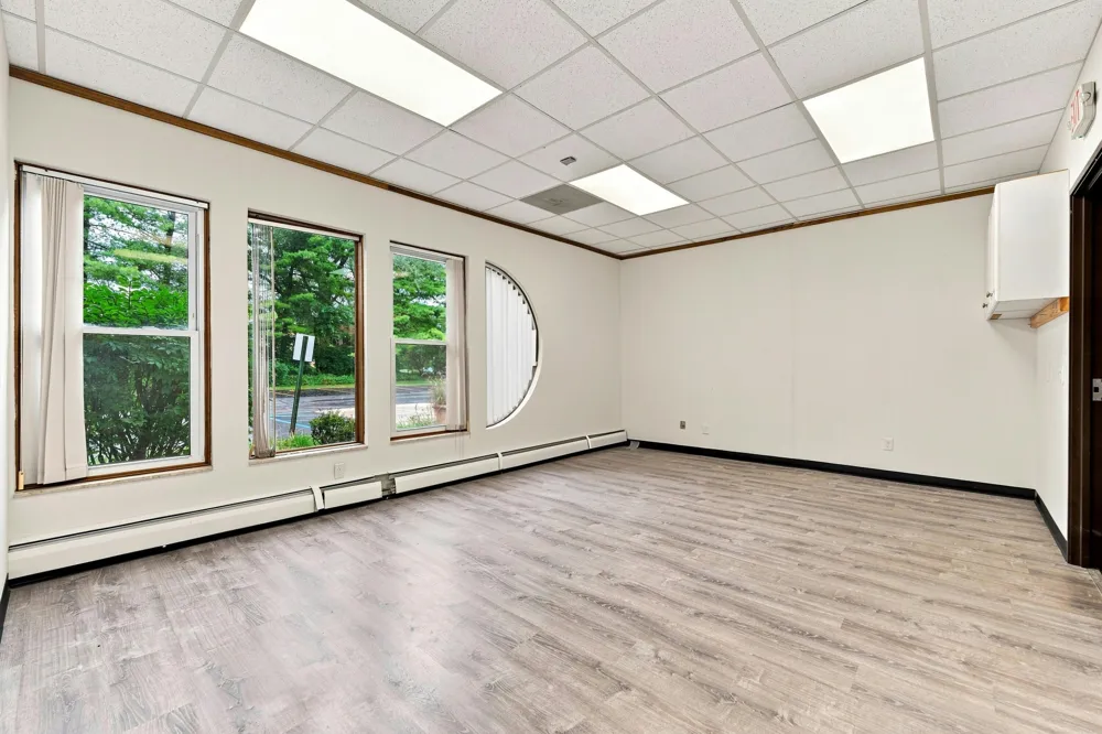 834 King Highway #104 Kalamazoo, MI 49001