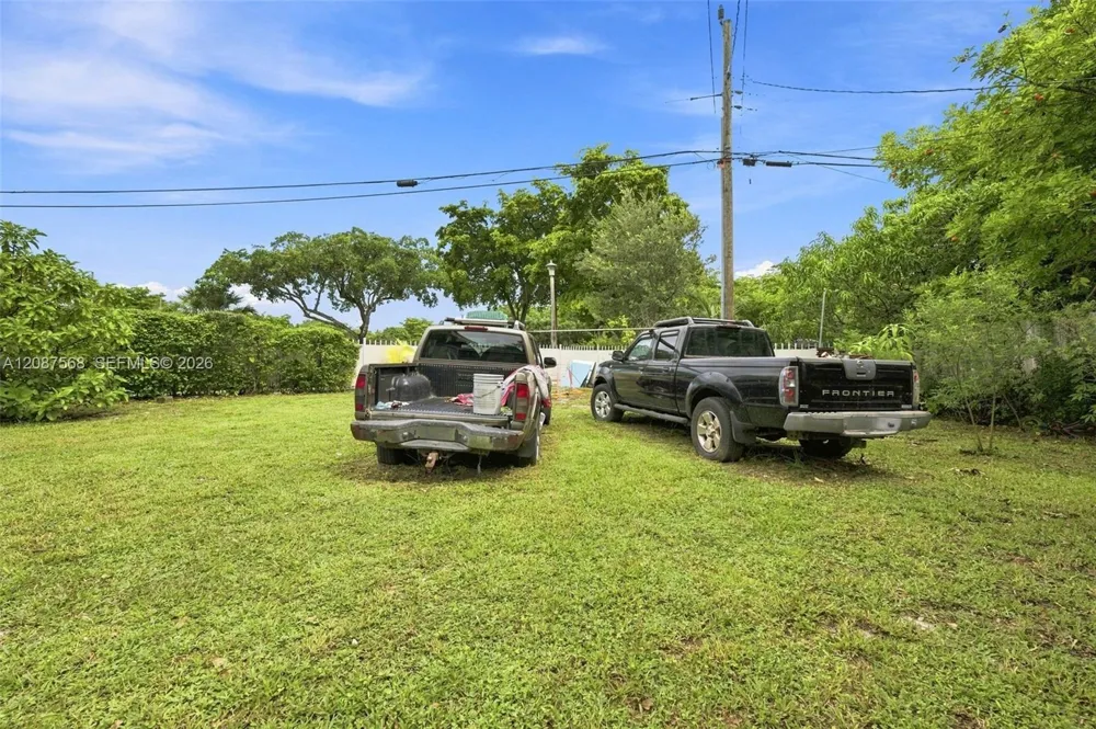 1299 NW 120th St North Miami, FL 33167
