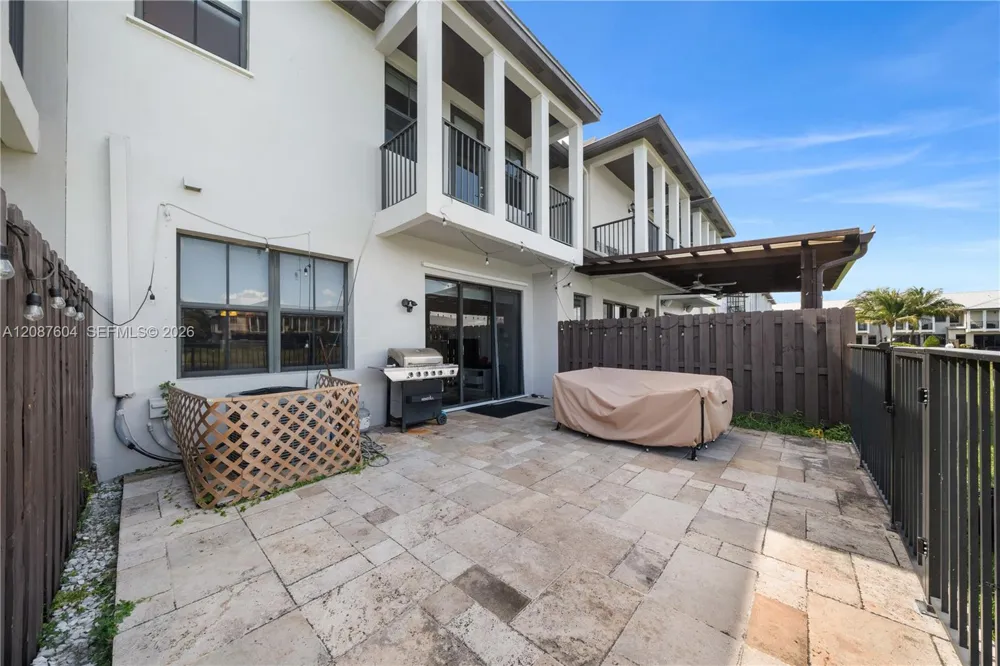 6005 NW 104th Path #6005 Doral, FL 33178