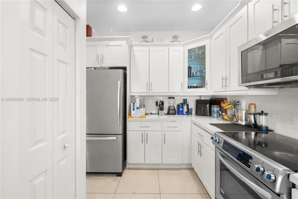 6005 NW 104th Path #6005 Doral, FL 33178