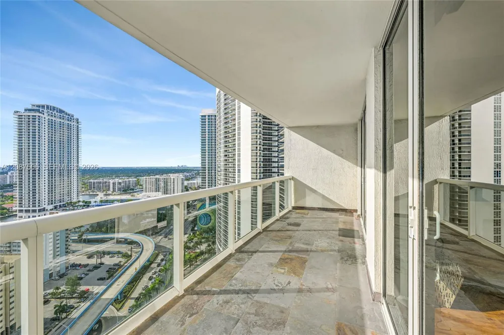 1850 S Ocean Dr #2709 Hallandale Beach, FL 33009