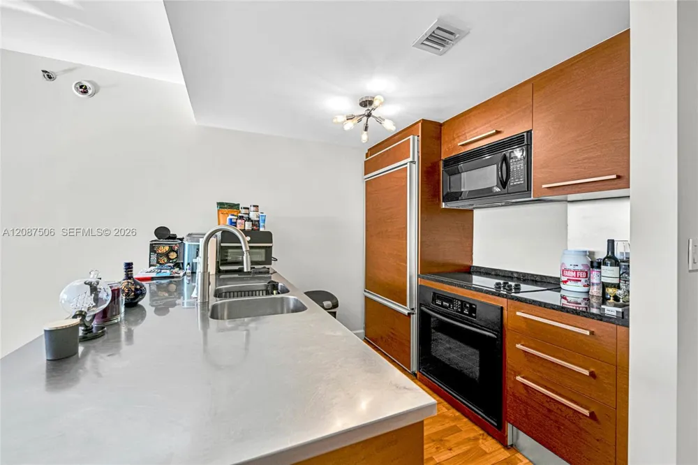 1850 S Ocean Dr #2709 Hallandale Beach, FL 33009