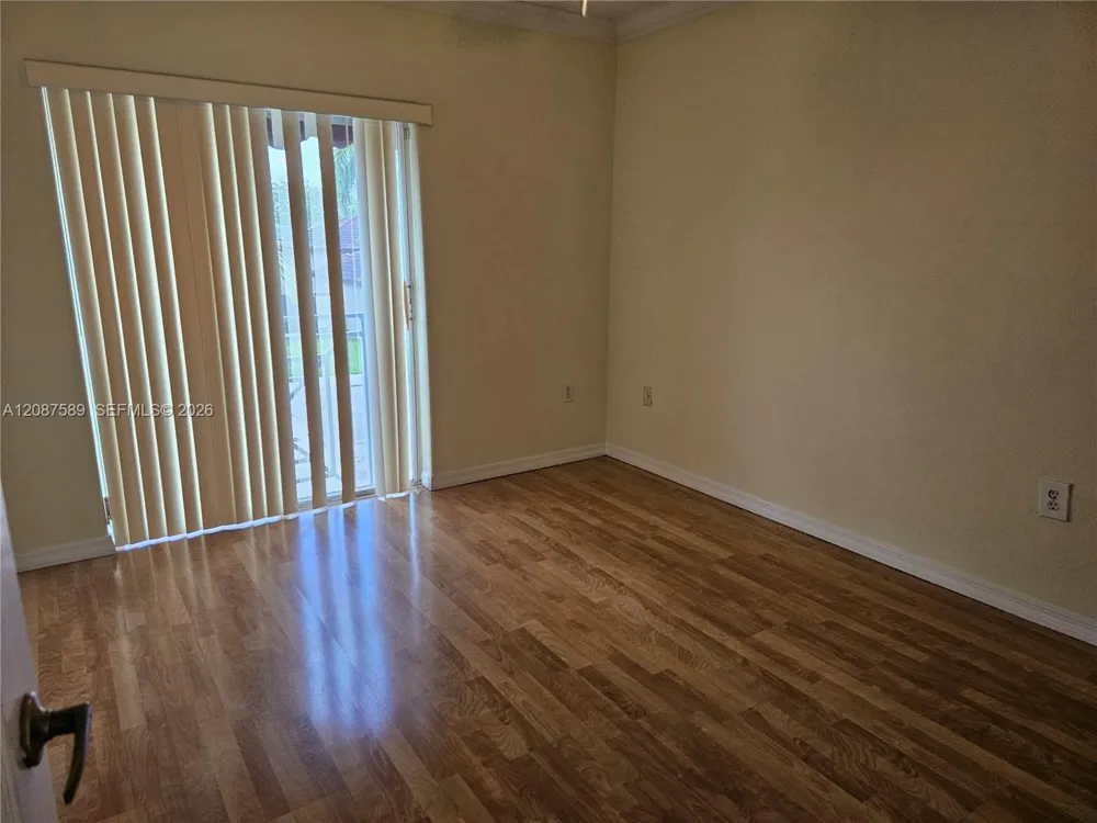 19403 NW 82nd Pl #19403 Hialeah, FL 33015