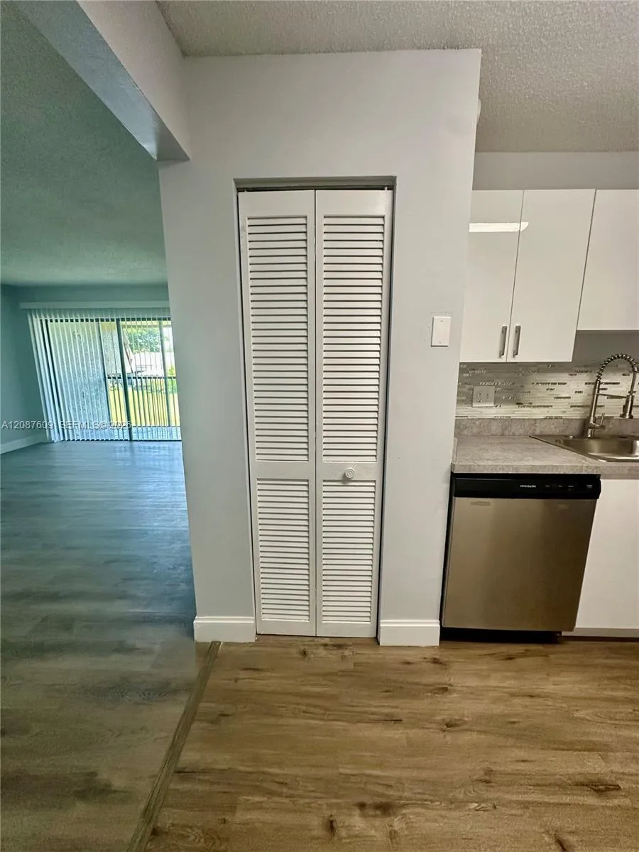 10722 Royal Palm Blvd #8-2 Coral Springs, FL 33065