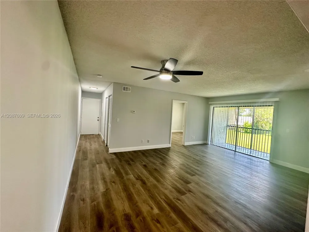 10722 Royal Palm Blvd #8-2 Coral Springs, FL 33065