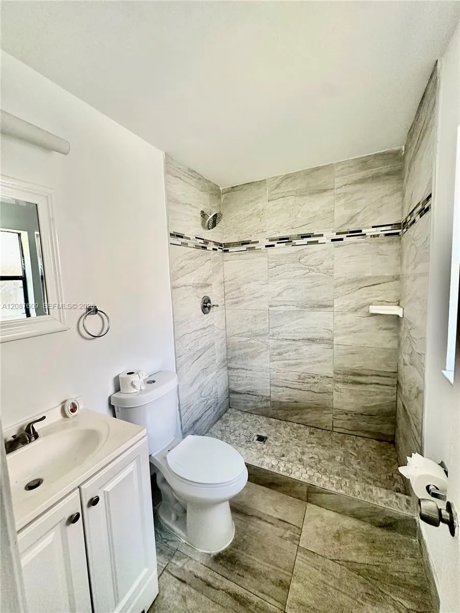 10722 Royal Palm Blvd #8-2 Coral Springs, FL 33065