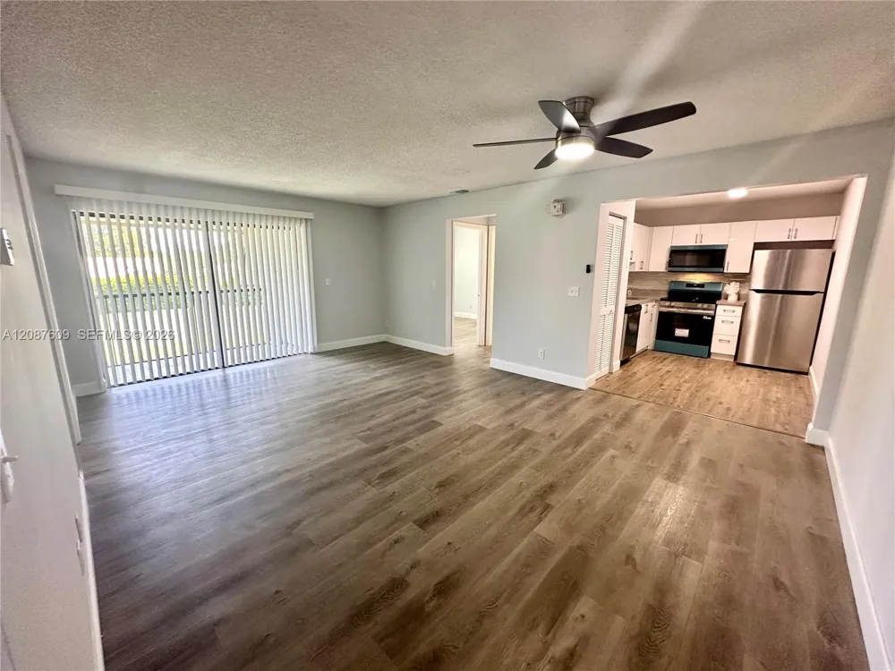 10722 Royal Palm Blvd #8-2 Coral Springs, FL 33065