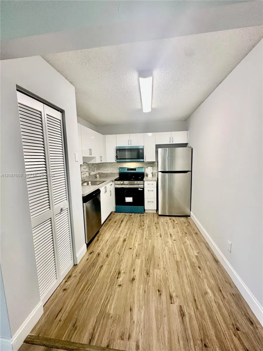 10722 Royal Palm Blvd #8-2 Coral Springs, FL 33065