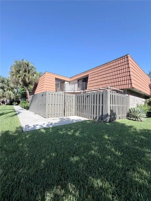 11006 Harmony Lake Cir