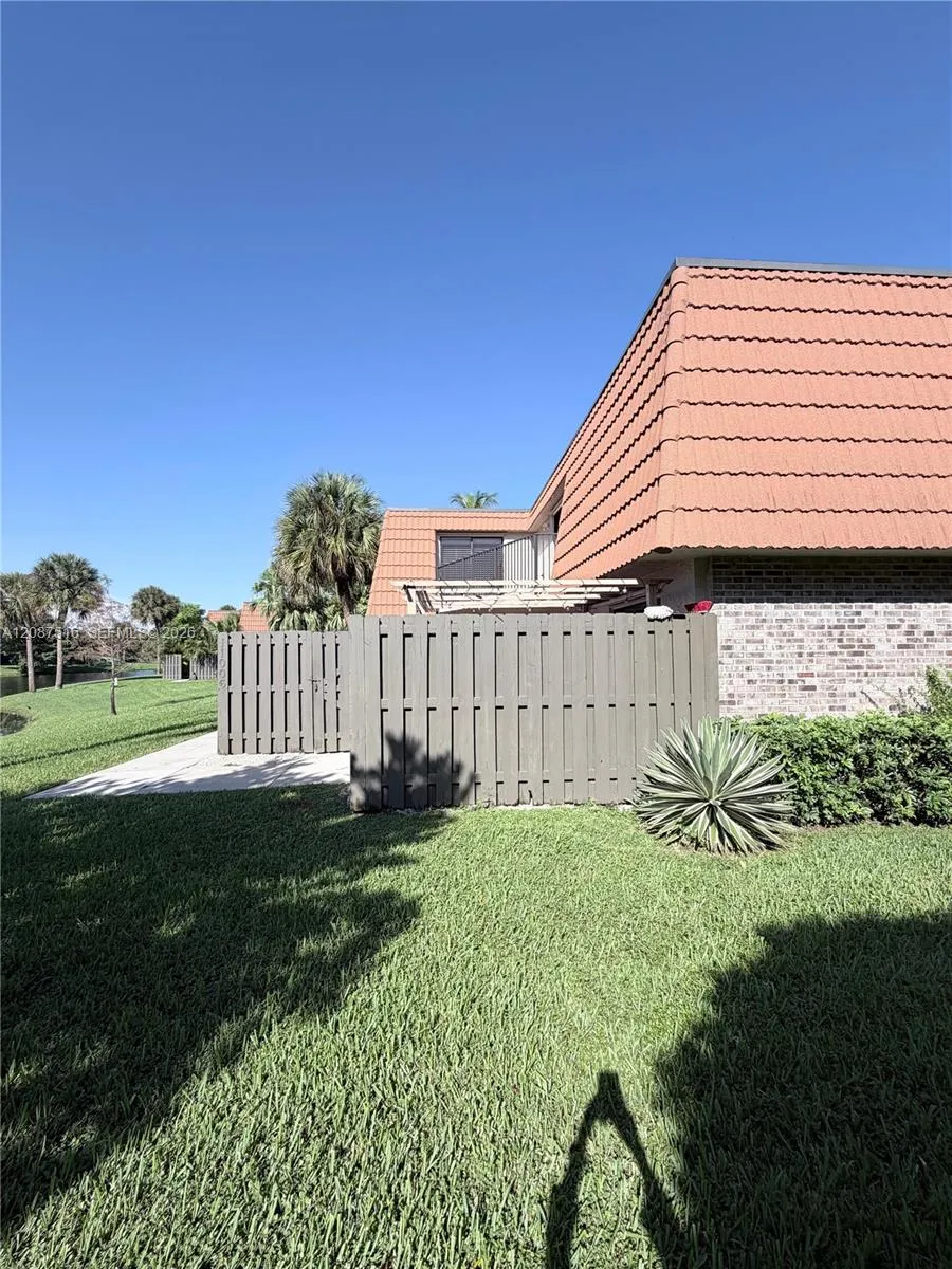 11006 Harmony Lake Cir Davie, FL 33324