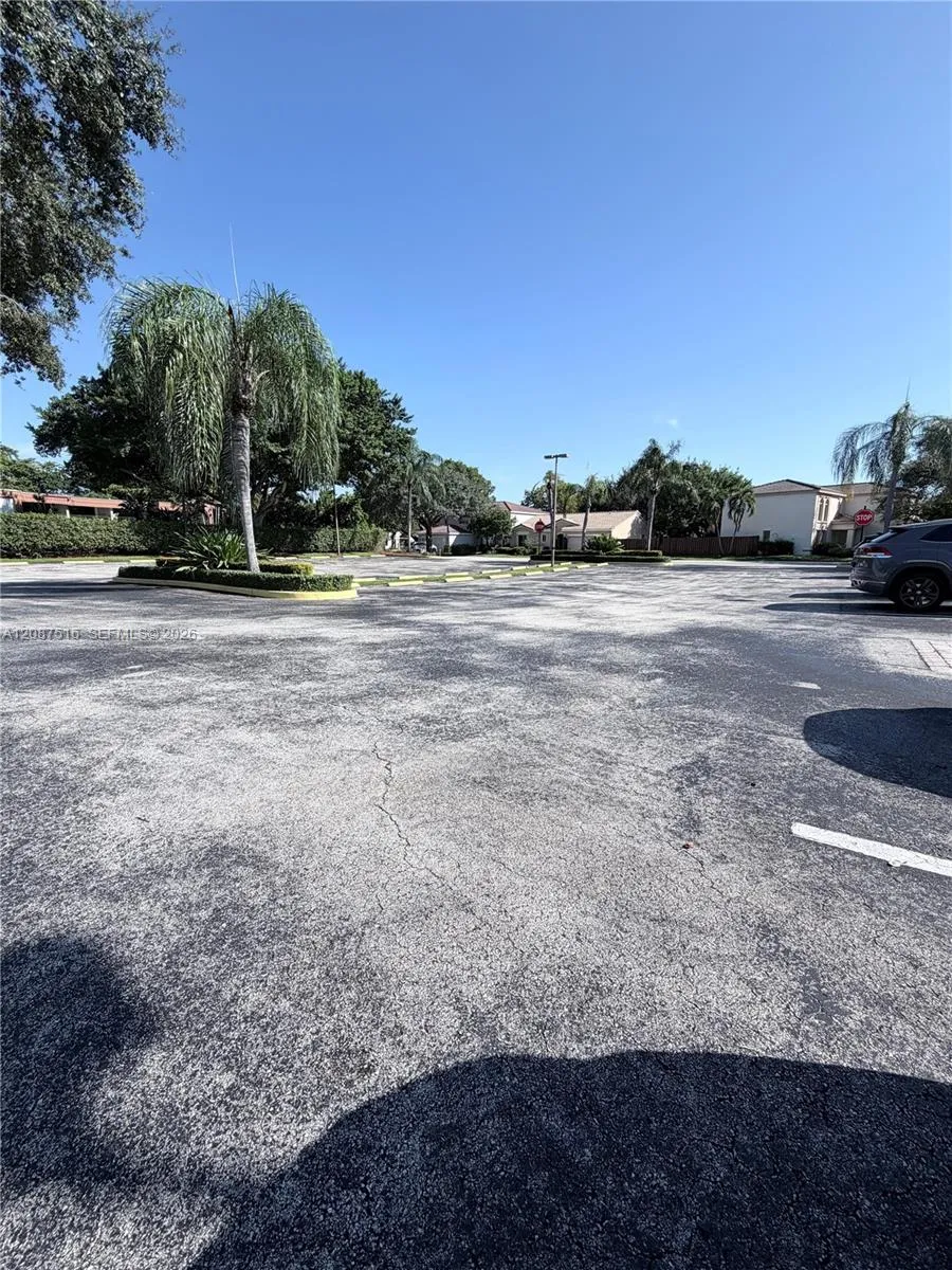 11006 Harmony Lake Cir Davie, FL 33324