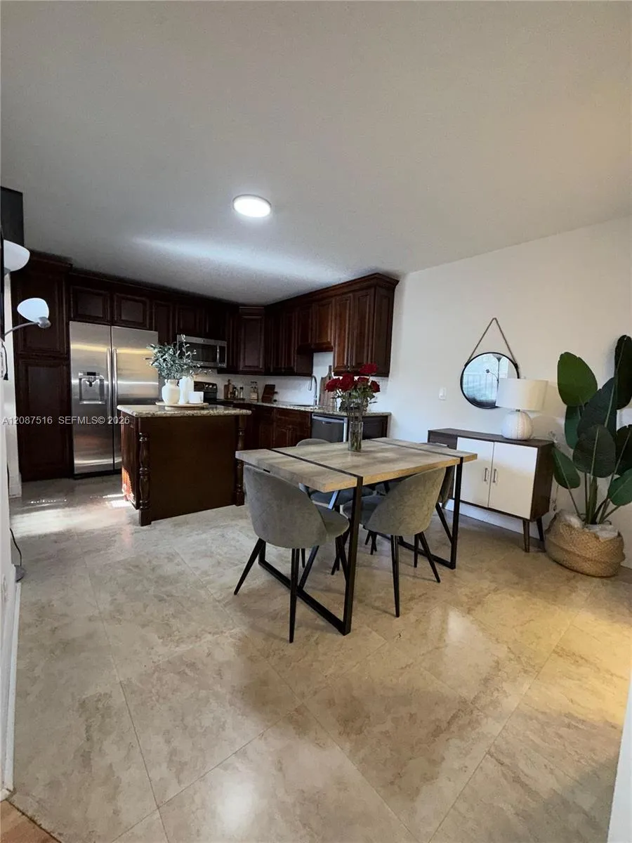 11006 Harmony Lake Cir Davie, FL 33324