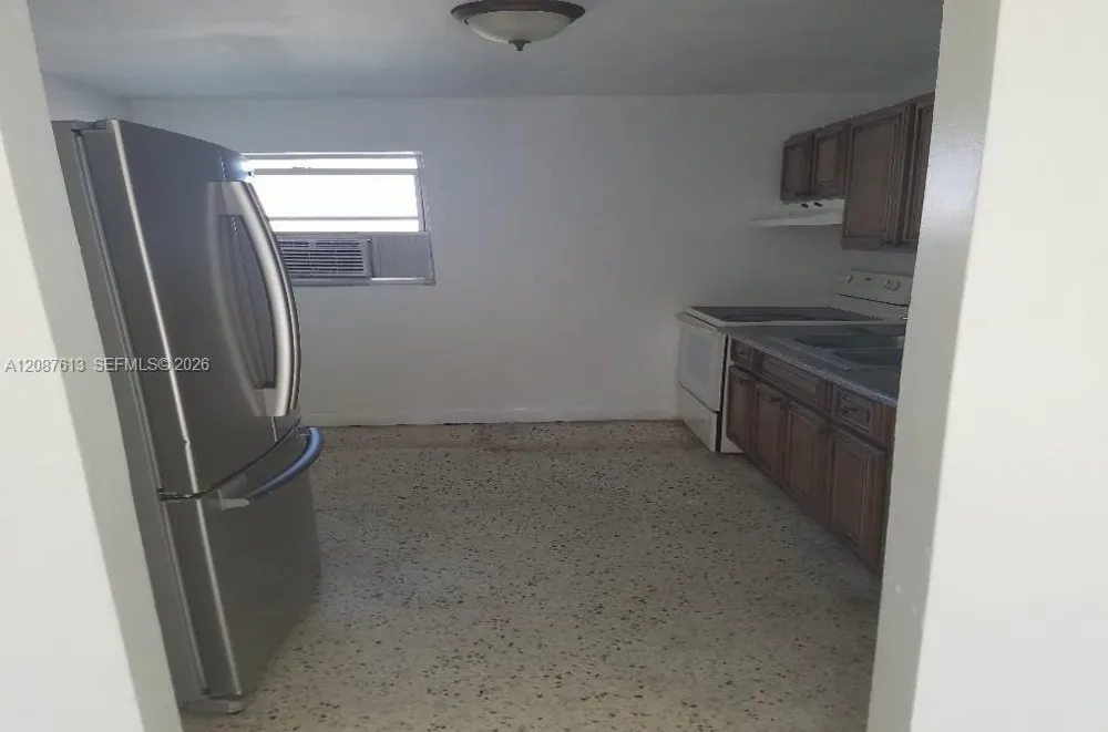 1867 NW 35th St #1,2,3,4,5,6 Miami, FL 33142