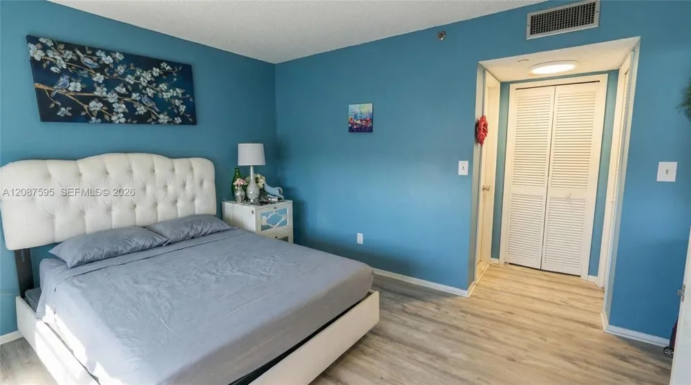 2900 Course Dr #804 Pompano Beach, FL 33069
