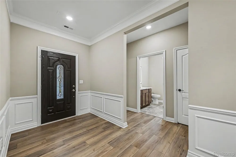 5224 Lewiston Road Canton Charter Township, MI 48188