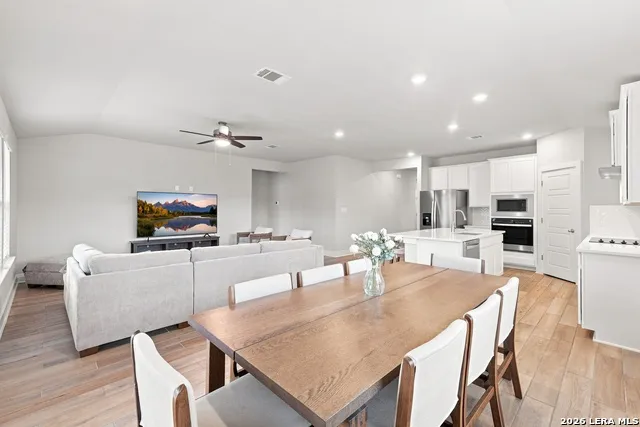 10726 YELLOWTAIL BLVD Boerne, TX 78006