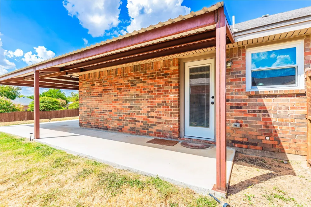 521 Avenue Avenue E Springtown, TX 76082