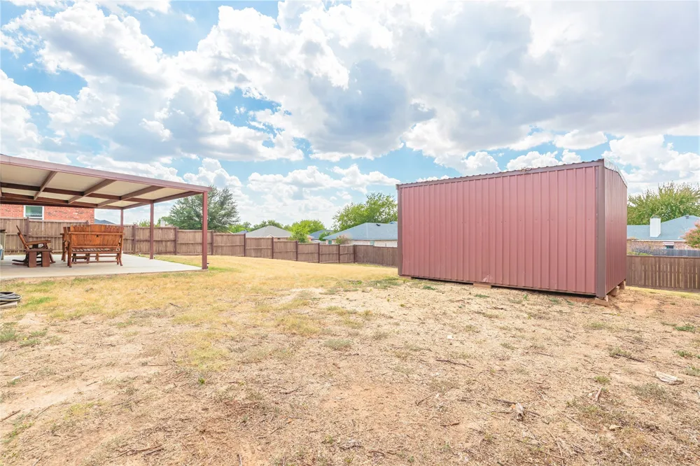 521 Avenue Avenue E Springtown, TX 76082