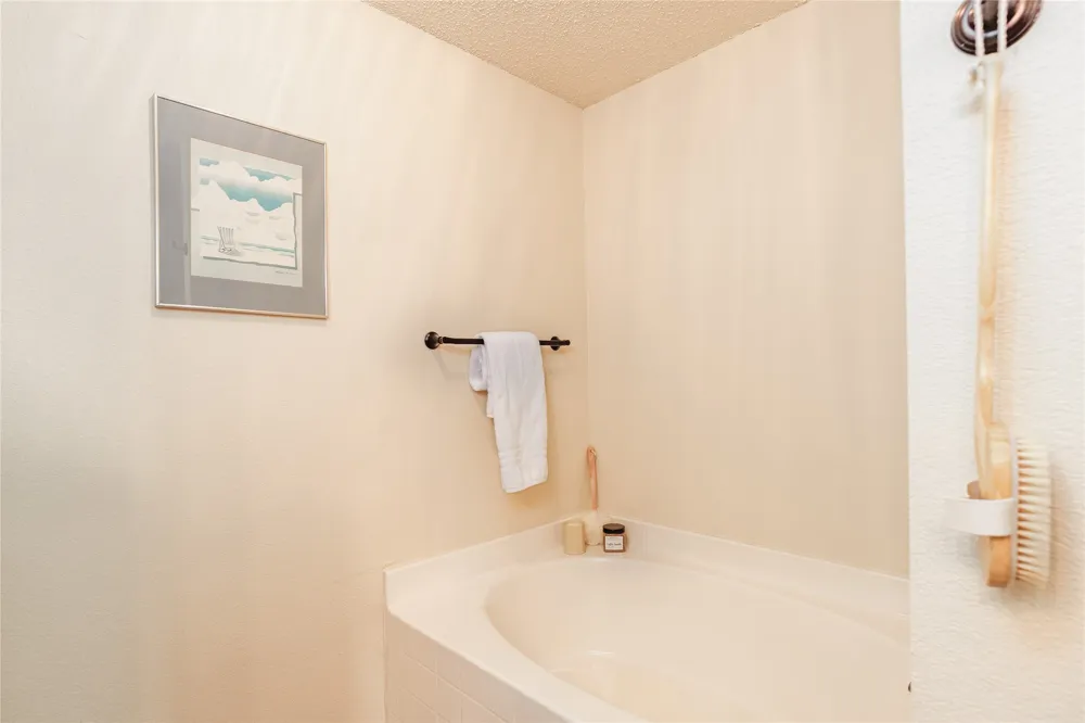 521 Avenue Avenue E Springtown, TX 76082