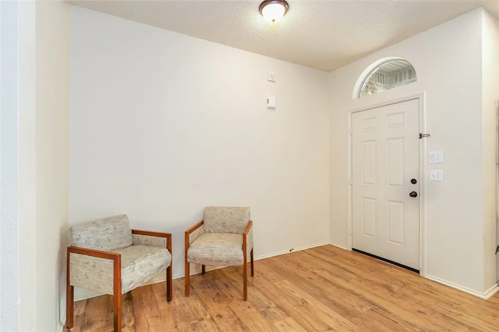 521 Avenue Avenue E Springtown, TX 76082