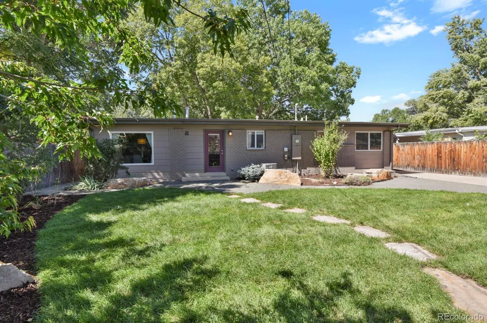 6040 Estes Court Arvada, CO 80004