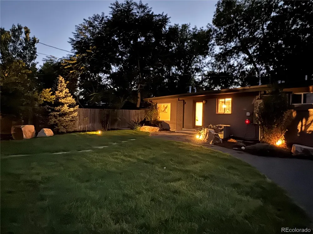 6040 Estes Court Arvada, CO 80004