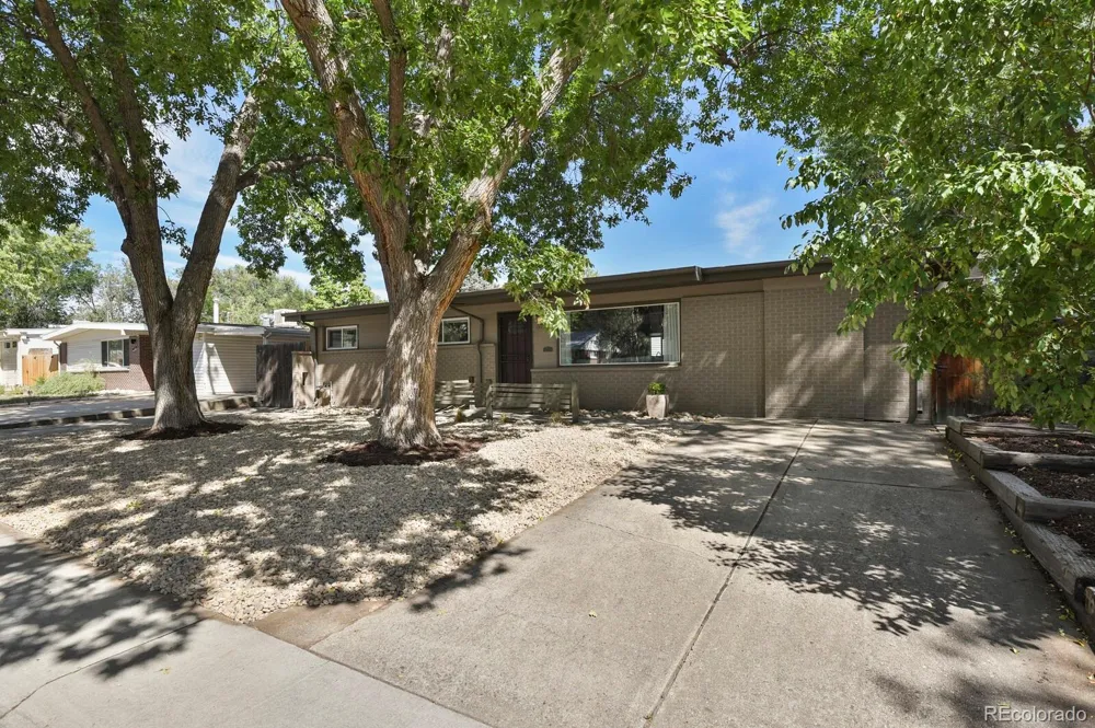6040 Estes Court Arvada, CO 80004