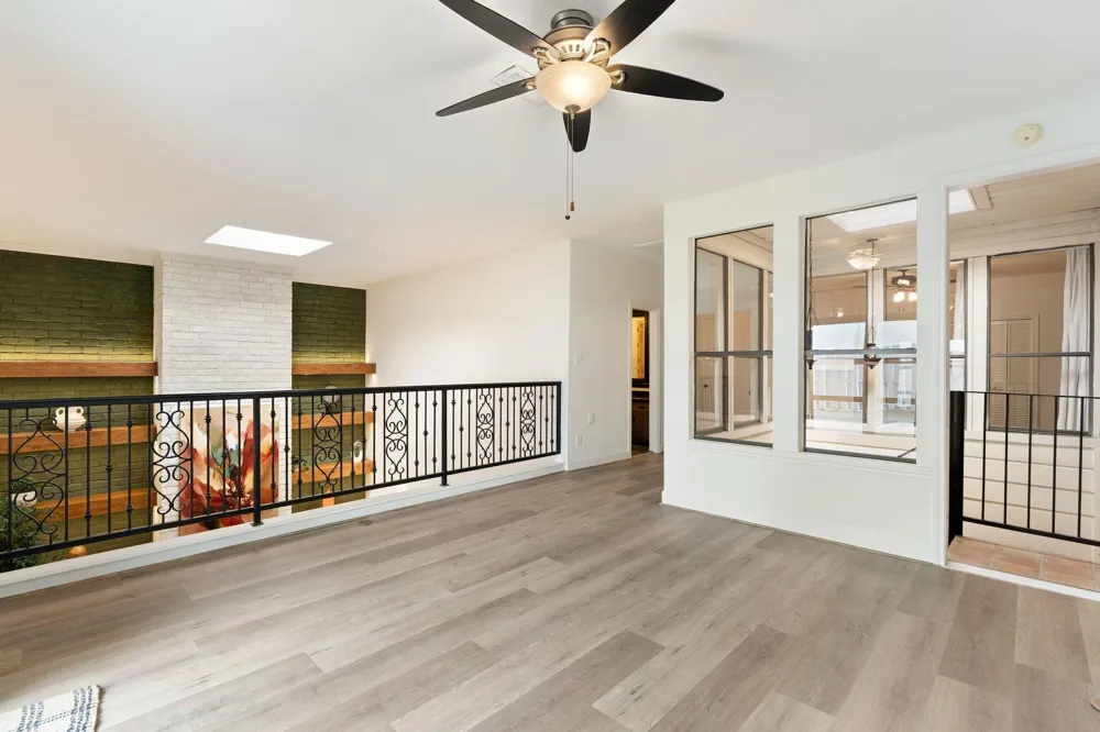 153 Sage Road Houston, TX 77056