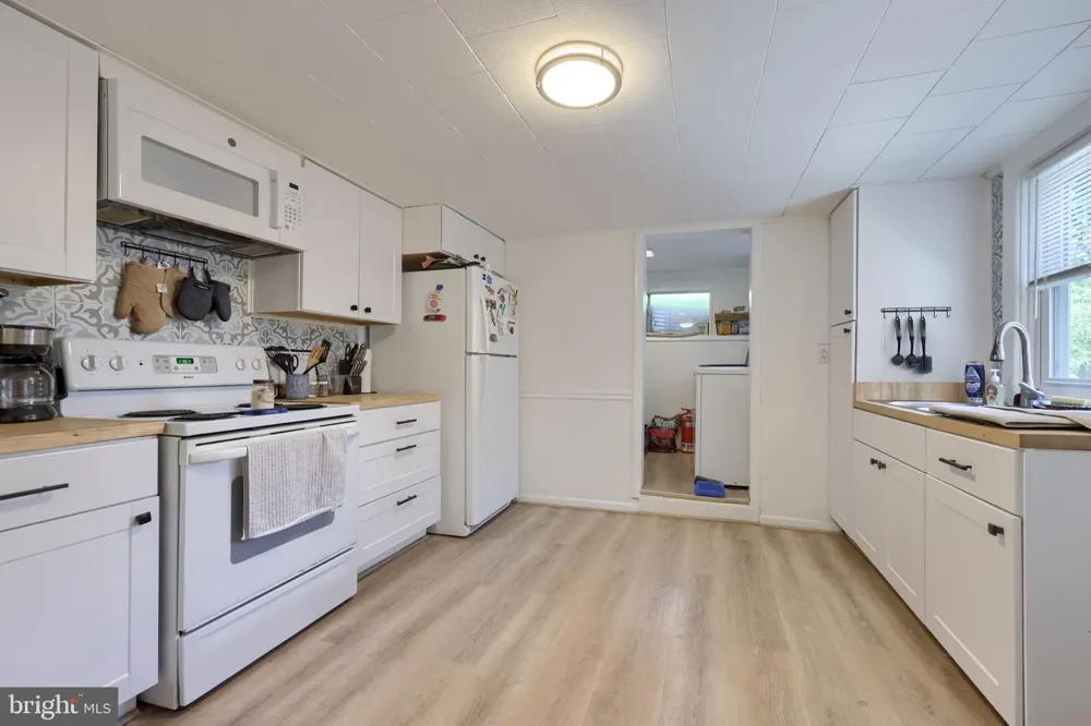 420 E MARKET STREET Marietta, PA 17547