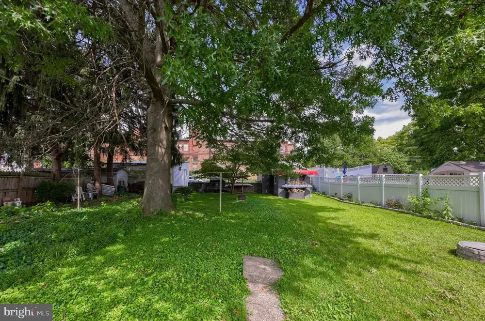420 E MARKET STREET Marietta, PA 17547