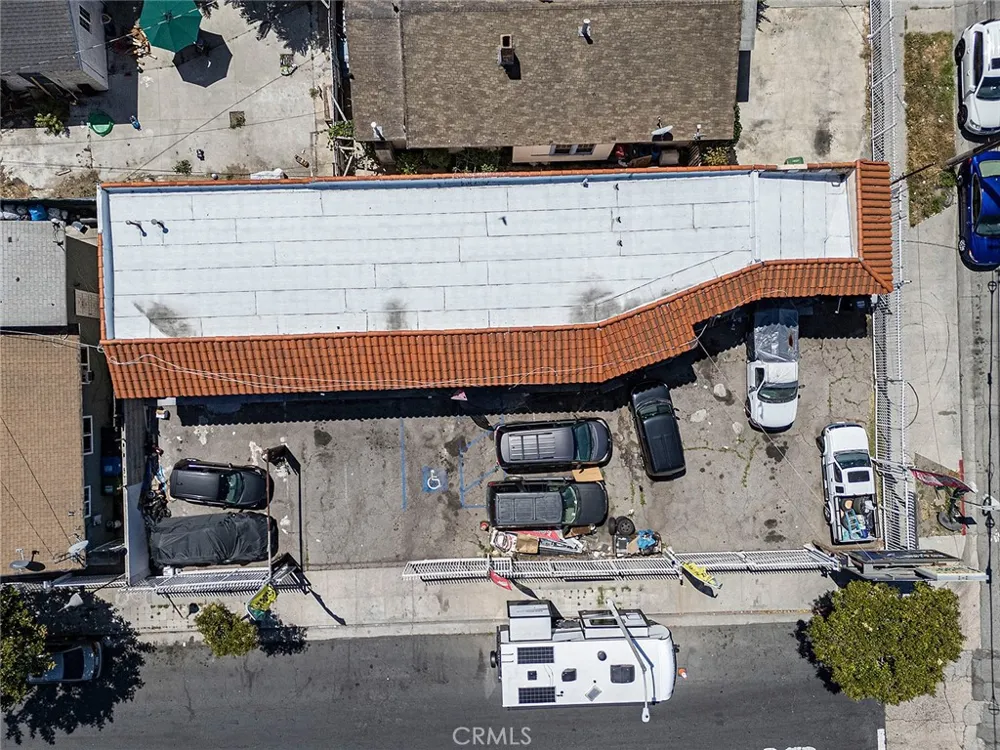 6500 S Hoover Los Angeles, CA 90044