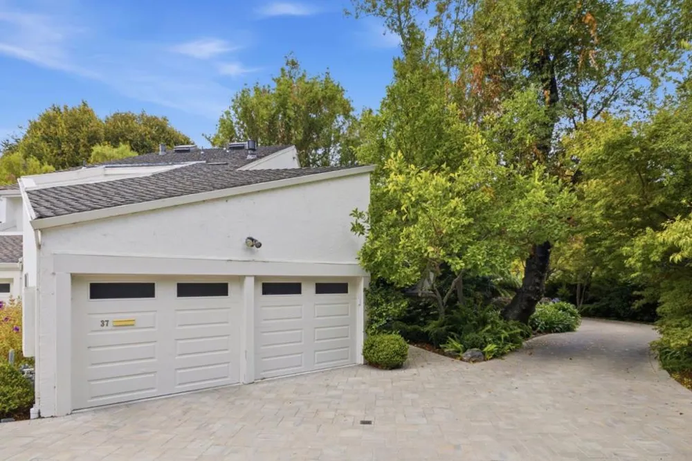37 Baywood Avenue San Mateo, CA 94402