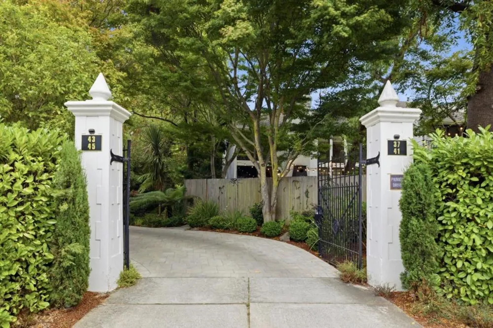 37 Baywood Avenue San Mateo, CA 94402