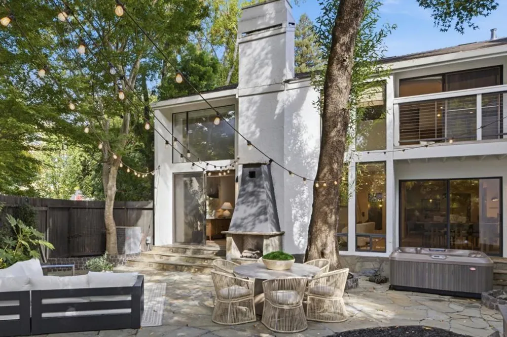 37 Baywood Avenue San Mateo, CA 94402