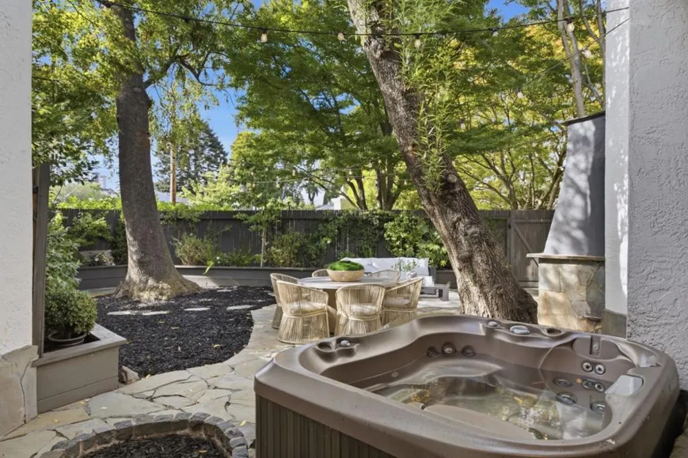 37 Baywood Avenue San Mateo, CA 94402