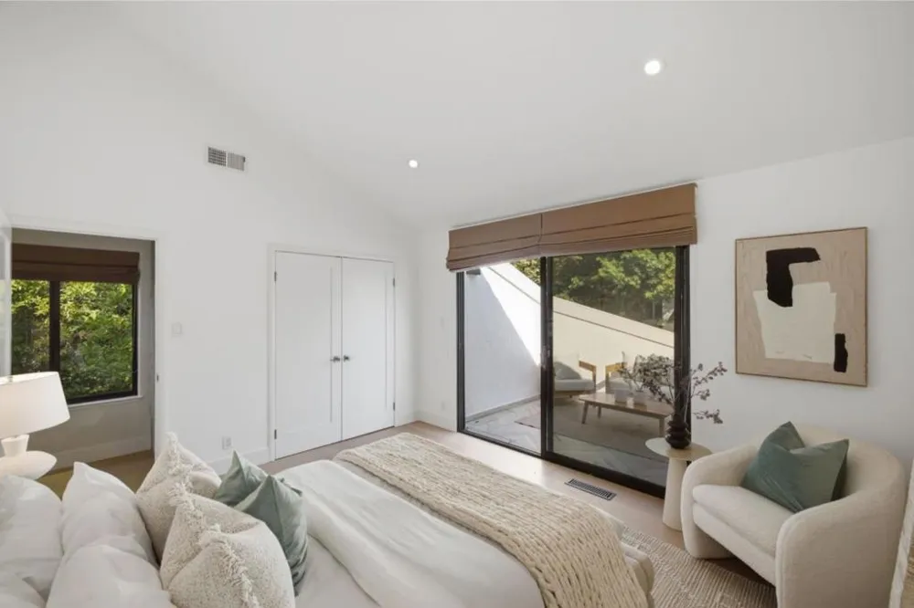 37 Baywood Avenue San Mateo, CA 94402