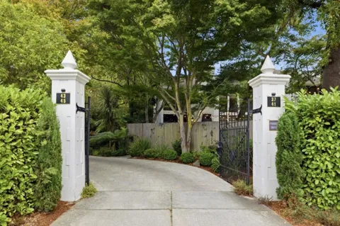 37 Baywood Avenue