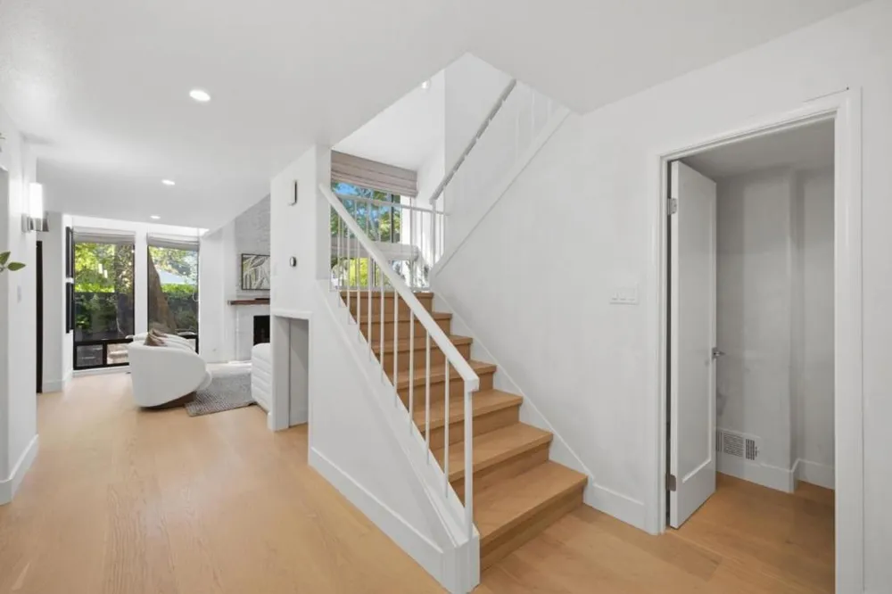 37 Baywood Avenue San Mateo, CA 94402