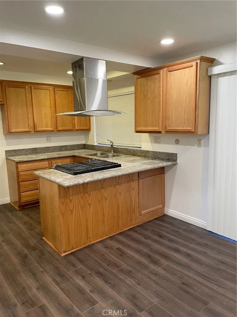 1904 W Bayport Anaheim, CA 92801