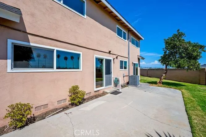 5242 Del Este Circle La Palma, CA 90623