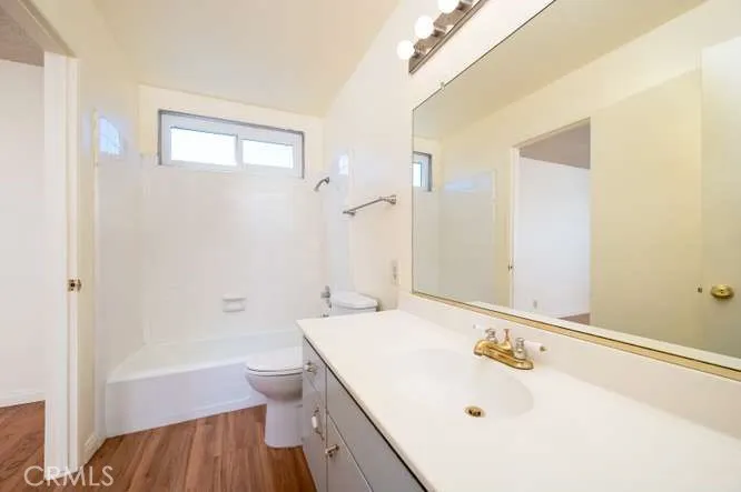 5242 Del Este Circle La Palma, CA 90623