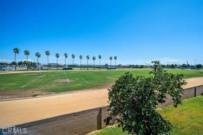 5242 Del Este Circle La Palma, CA 90623