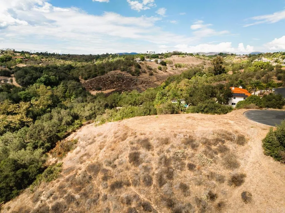 Calle Dos Lomas Fallbrook, CA 92028