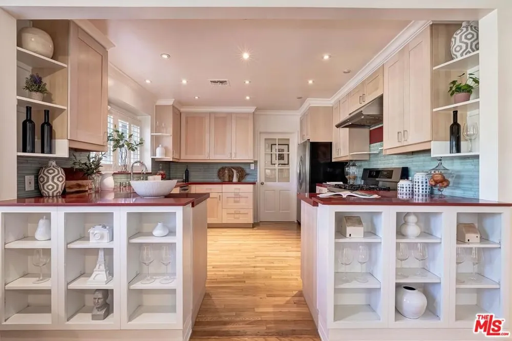 1609 Comstock Avenue Los Angeles, CA 90024