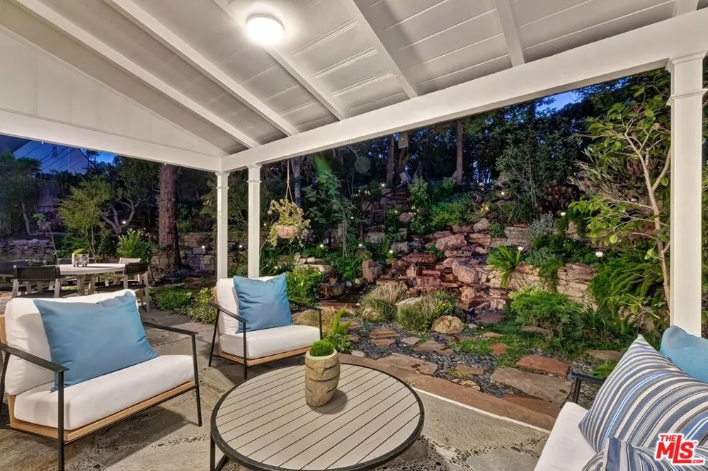 1609 Comstock Avenue Los Angeles, CA 90024