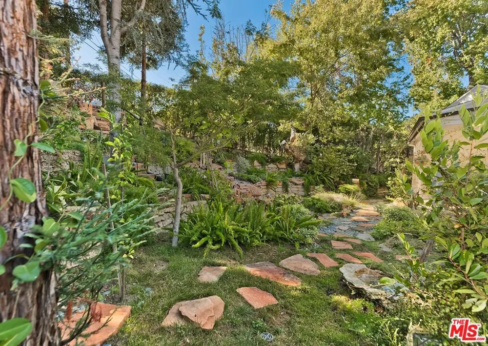 1609 Comstock Avenue Los Angeles, CA 90024