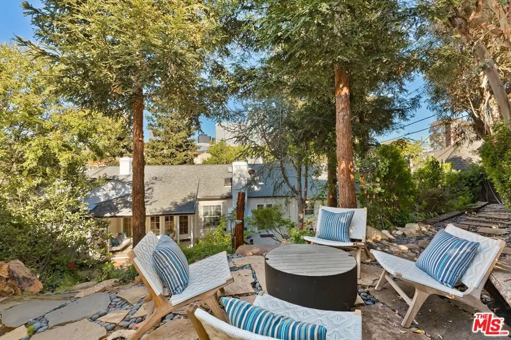 1609 Comstock Avenue Los Angeles, CA 90024